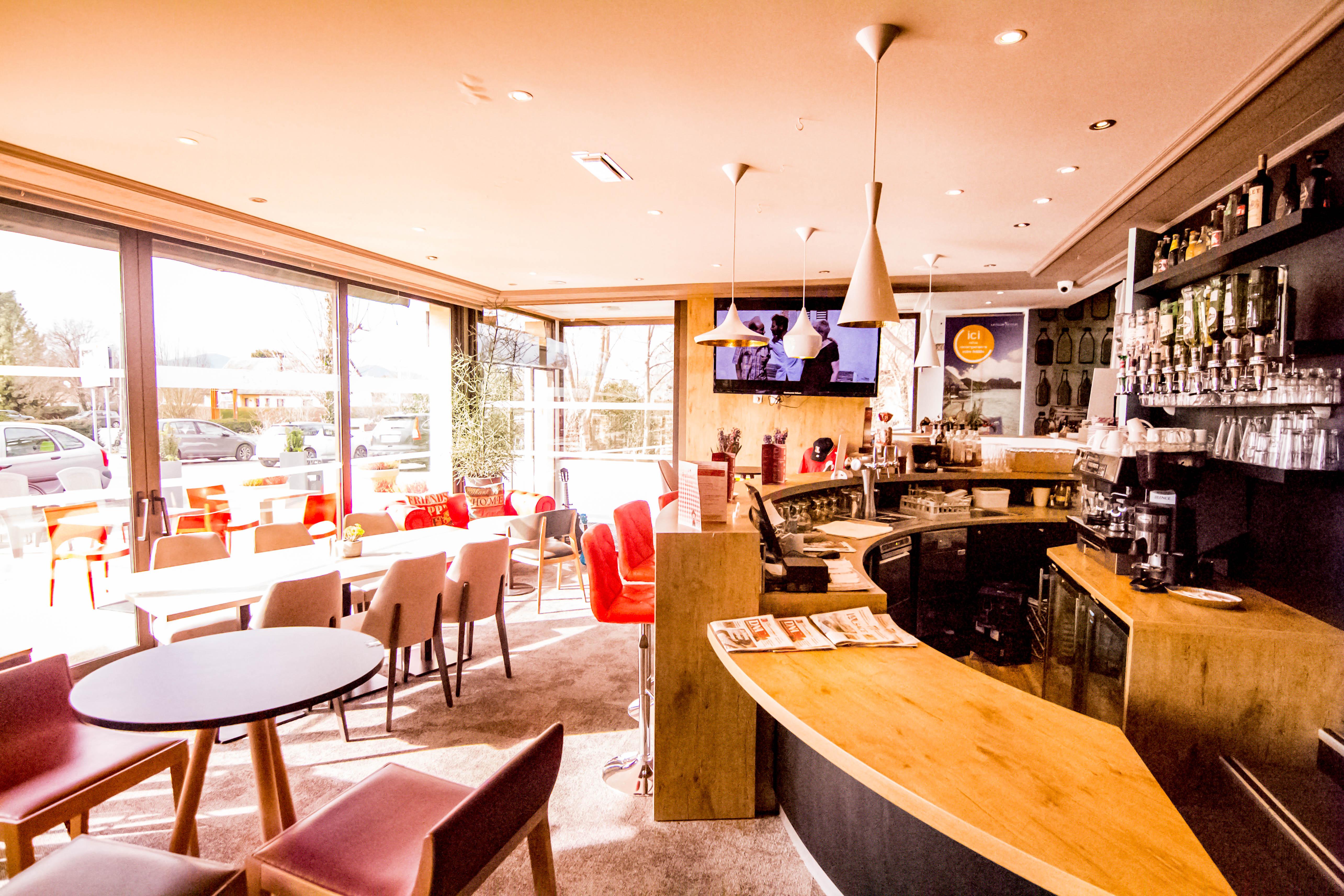 Ibis Colmar Est - Hotel Restaurant En Alsace Horbourg-Wihr Exterior foto